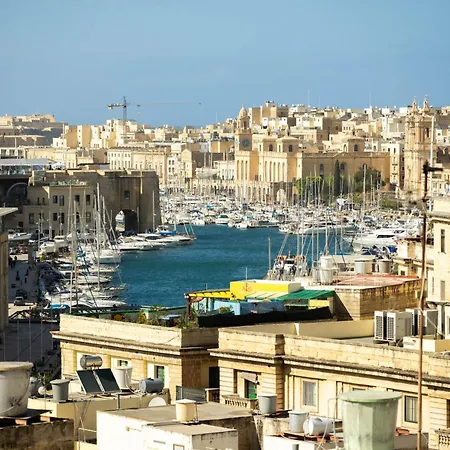 Dom wakacyjny Br3 - Historic Gem In