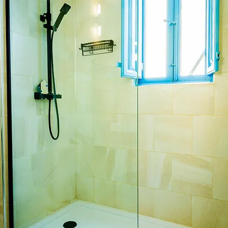 Br3 - Historic Gem In *