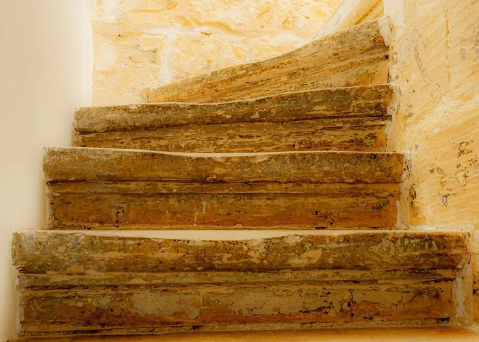 Br3 - Historic Gem In